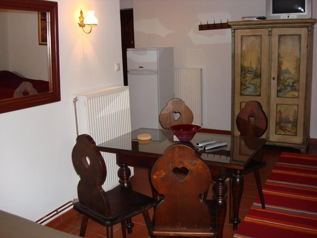 Hotel Ξενωνασ Σελινουντα Kosmás Esterno foto
