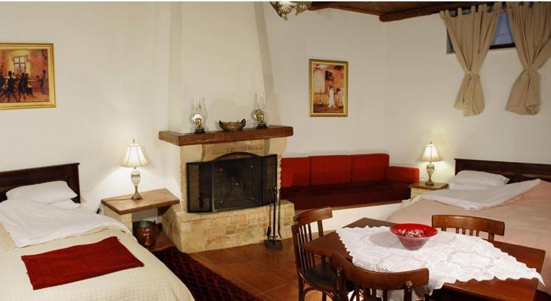 Hotel Ξενωνασ Σελινουντα Kosmás Esterno foto