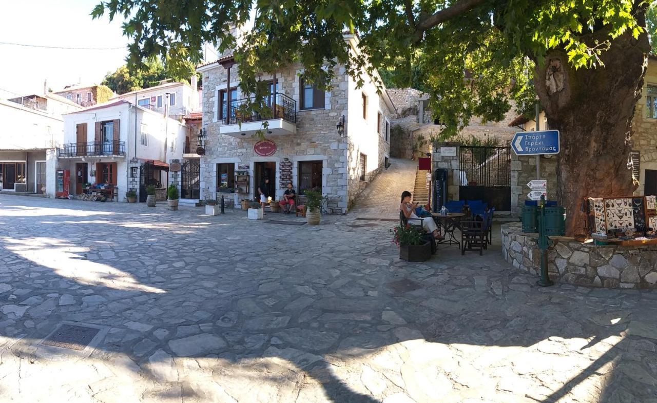 Hotel Ξενωνασ Σελινουντα Kosmás Esterno foto